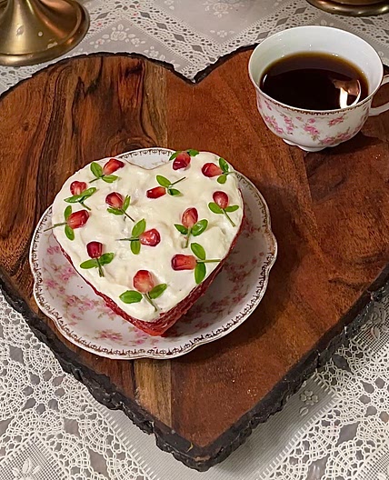 Heart shaped red velvet pancakes recipe 