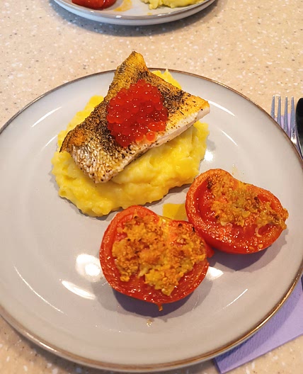 White fish with potatoes