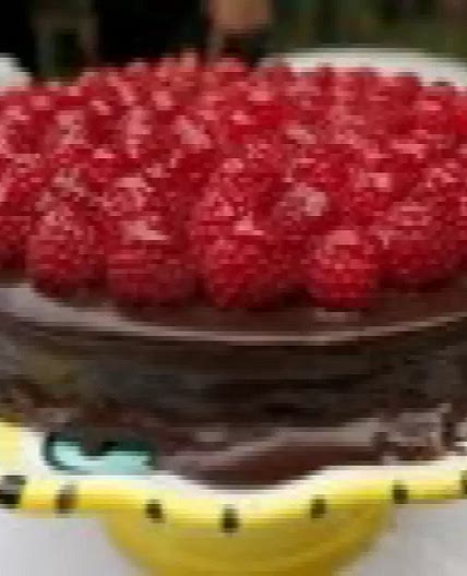 Pastel de Chocolate con Frambuesas