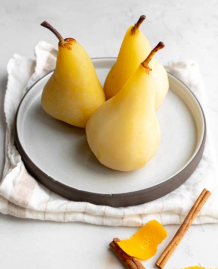 30-Minute Honey Poached Pears Dessert