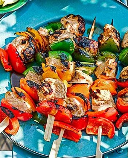 Traffic light chicken shish kebabs