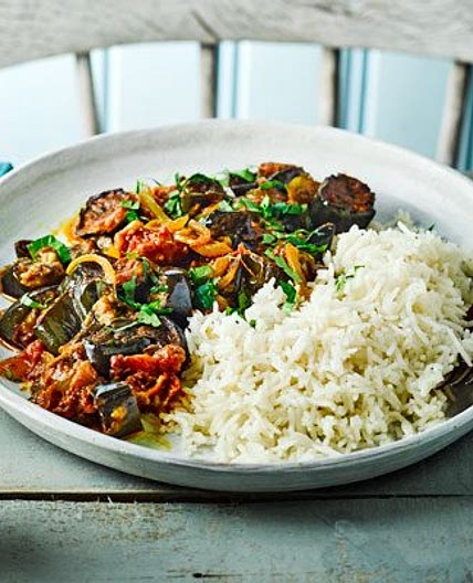 Roasted aubergine & tomato curry