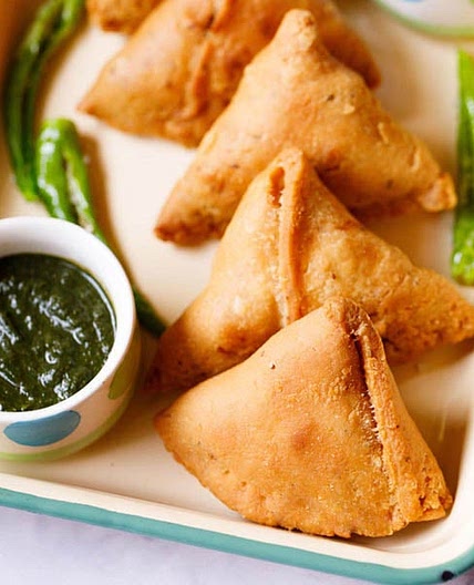 Samosa Recipe (With Potato & Green Peas)