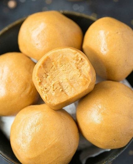 3-ingredient No Bake Keto Peanut Butter Balls (Paleo, Vegan, Low Carb)