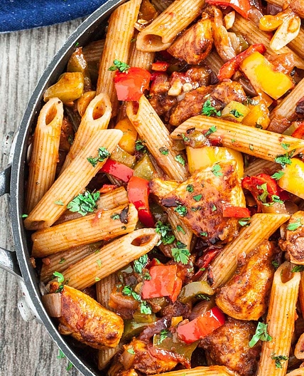 20-Minute, One-Pan Chicken Fajita Pasta
