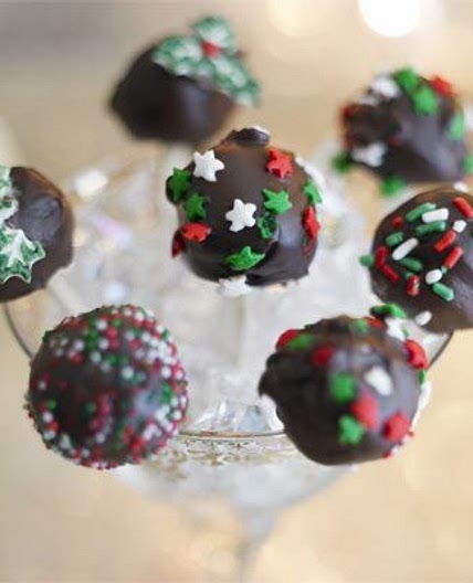 Christmas brownie lollipops