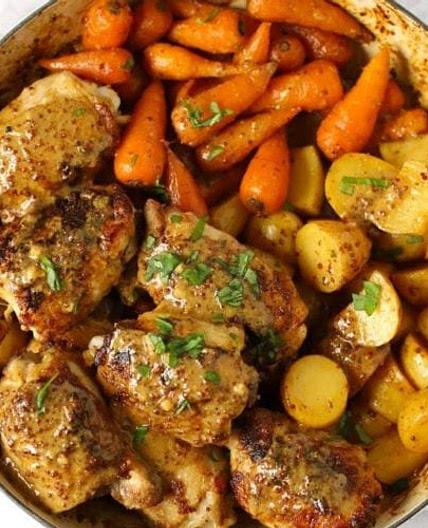 Honey Mustard Chicken {One Pan Meal}