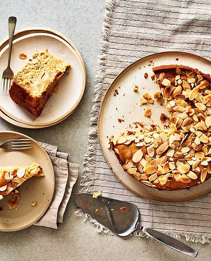 Vegan apple cake