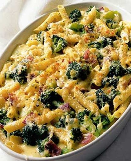 Crusty pasta & broccoli bake
