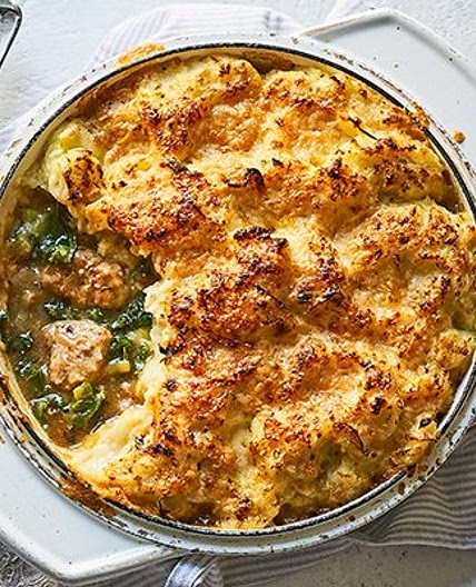 Sausage & leek mash pie