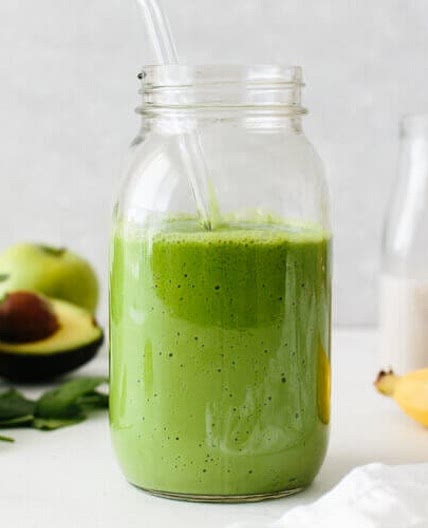 BEST Green Smoothie Recipe (5 Ingredients)