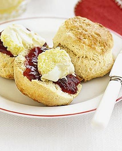 Classic scones with jam & clotted cream
