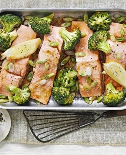 Soy salmon & broccoli traybake