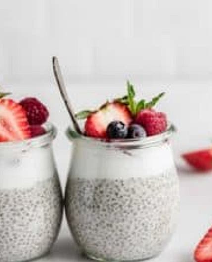 Vanilla Chia Seed Pudding with Almond Milk