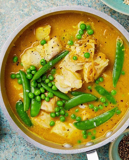 Turmeric, ginger & coconut fish curry