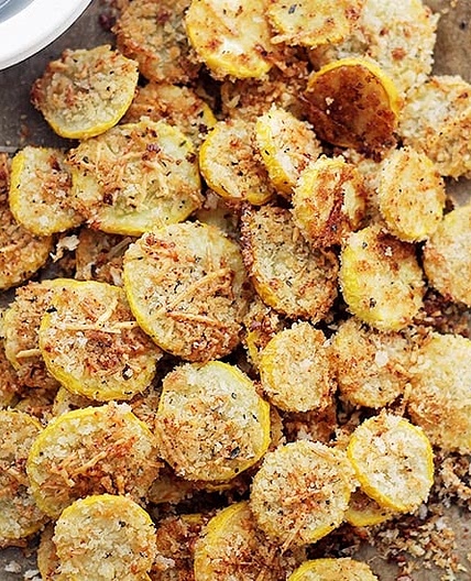 Garlic Parmesan Yellow Squash Chips