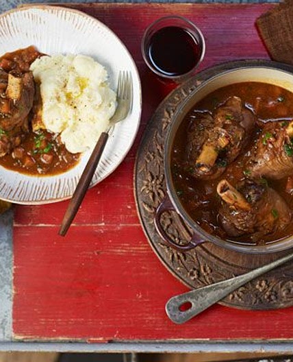 Slow-cooker lamb shanks