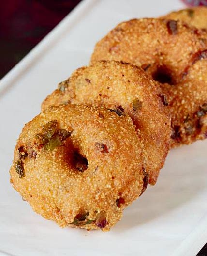 Rava vada recipe | How to make instant rava vada | Suji vada recipe
