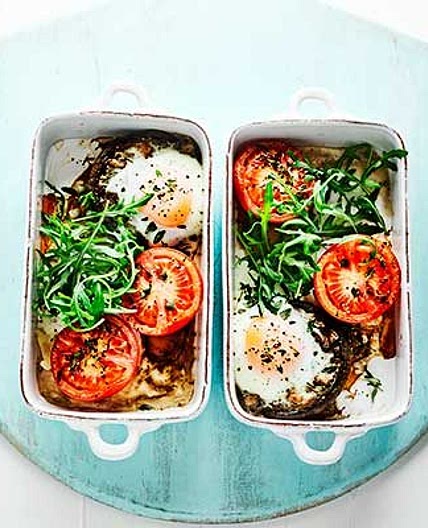 Mushroom baked eggs with squished tomatoes