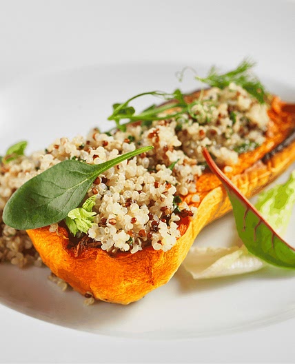 Stuffed Butternut Squash With Quinoa and Chicken