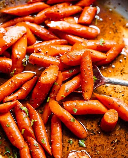 Roasted Cajun Butter Carrots