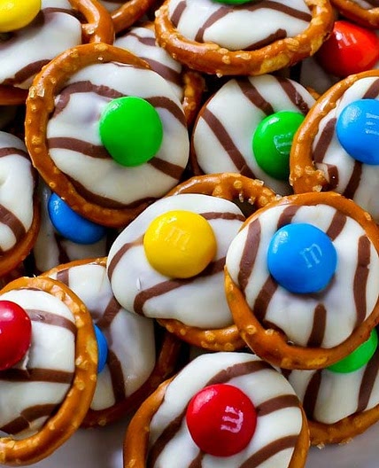 Pretzel Hugs