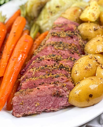 Instant Pot Corned Beef and Cabbage Recipe