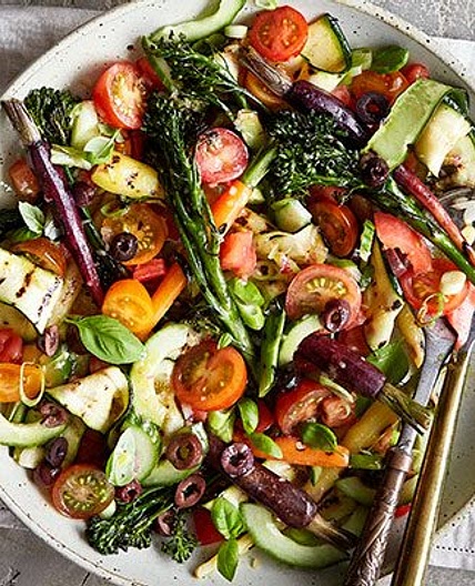 Autumn vegetable salad with saffron dressing