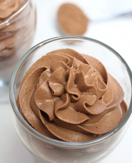 Keto Cheesecake Fluff : Chocolate Mocha {No Bake}