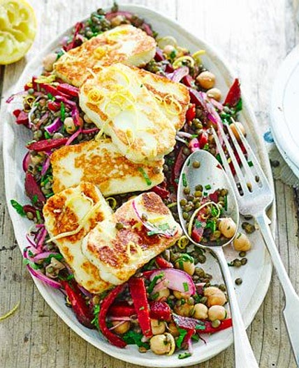 Halloumi with lemony lentils, chickpeas & beets
