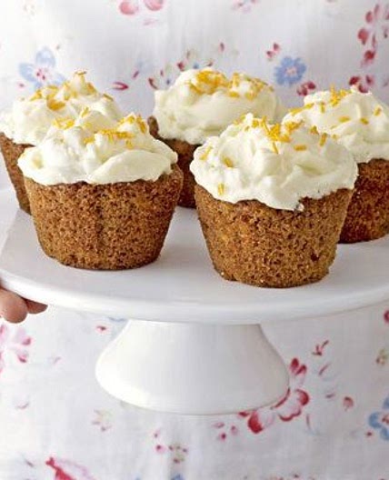 Carrot cake cupcakes