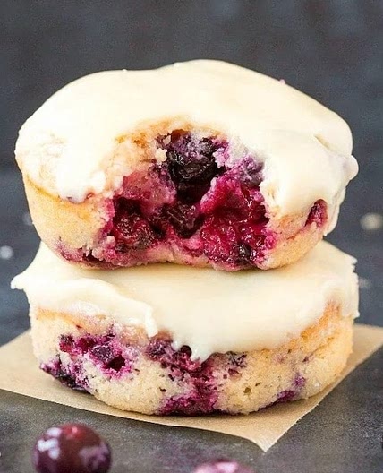 Blueberry Donuts (5 Ingredients)