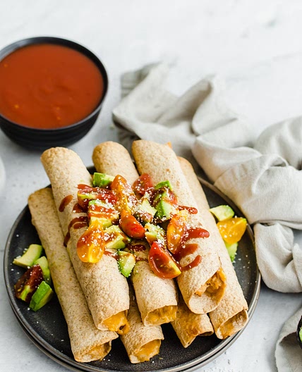 Slow Cooker Chicken and Cheese Taquitos