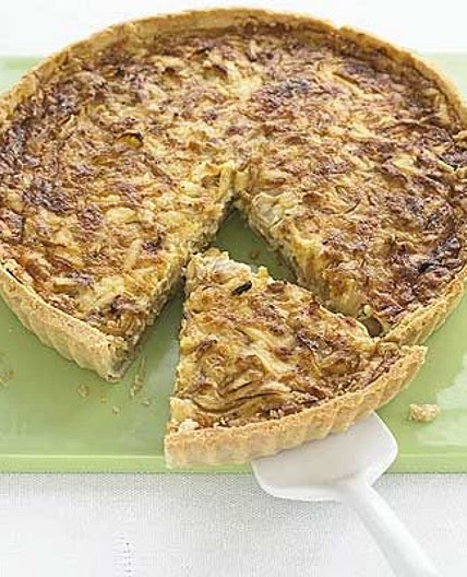Sticky onion & cheddar quiche