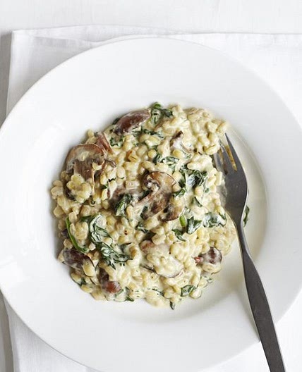 Spinach and mushroom pearl barley risotto