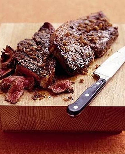 Sizzling steak with shallot marinade