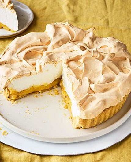 Ultimate lemon meringue pie