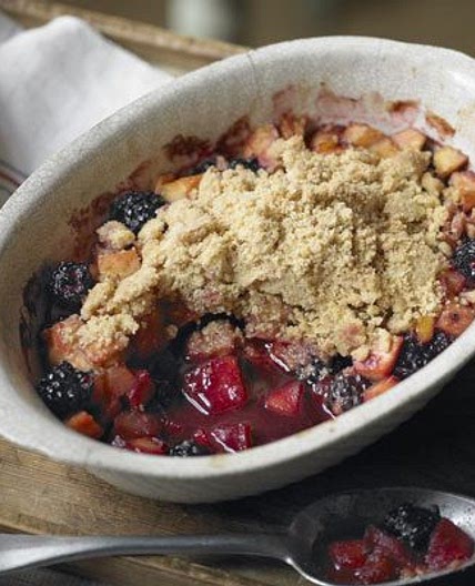 Apple & blackberry crumble