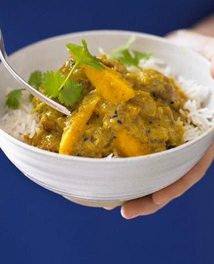 Creamy chicken & mango curry