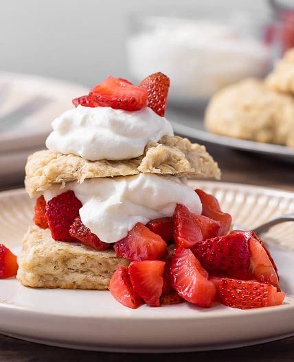 Strawberry Banana Shortcakes