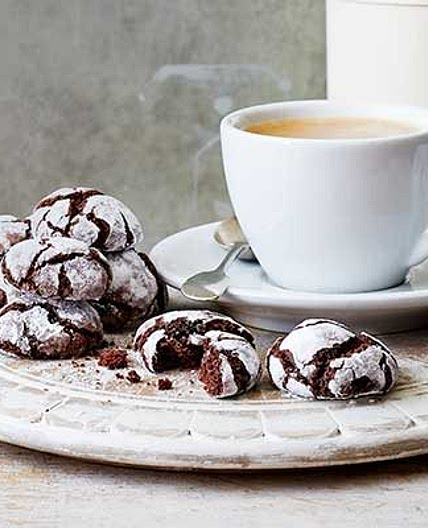 Chocolate fudge crinkle biscuits