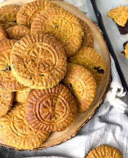 Lebanese Date-Filled Ka'ik (Kaak)
