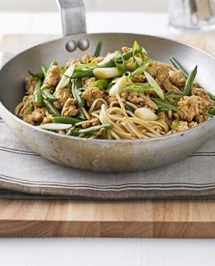 Noodles with turkey, green beans & hoisin