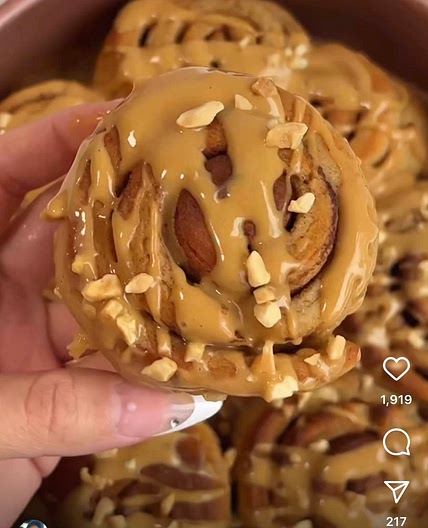 High Protein Banana Bread Cinnamon Rolls 