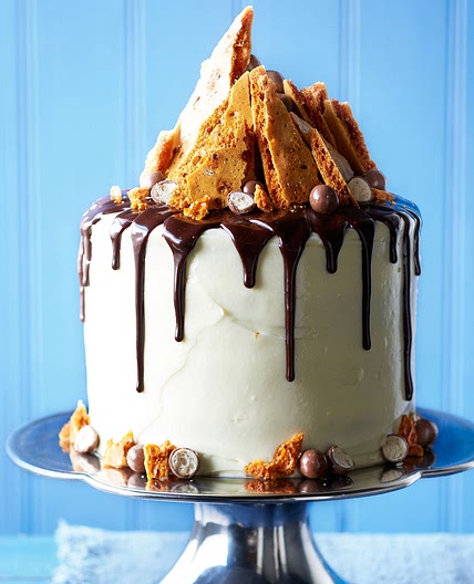 Chocolate drip cake