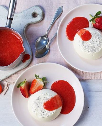 Vanilla panna cotta
