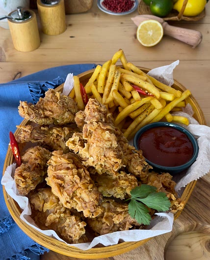 FRIED CHICKEN WINGS