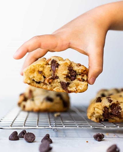 Thick Chocolate Chip Cookies