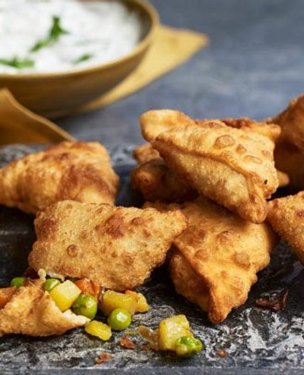 Vegetable samosas