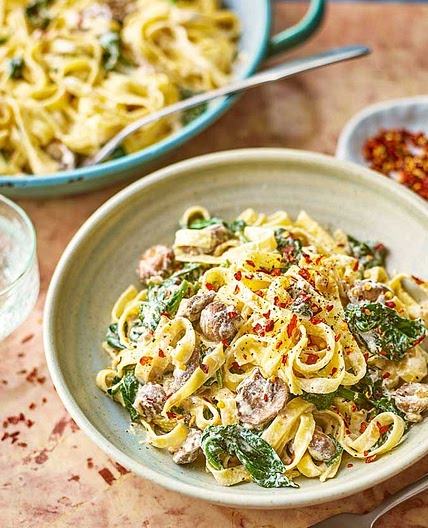 Creamy mushroom & spinach pasta